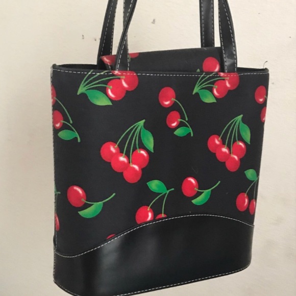 Vintage 90’s cherry purse - Picture 1 of 2